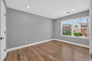 34 Wilson Rd, Valley Stream, NY 11581 - Photo 16