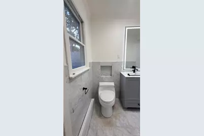 19 Bunkerhill Drive, Huntington, NY 11743 - Photo 16