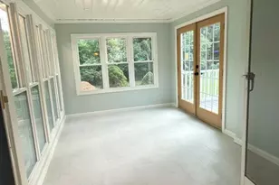 19 Bunkerhill Dr, Huntington, NY 11743 - Photo 10