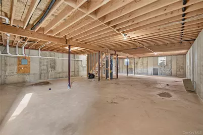 9 Oswego Place, West Babylon, NY 11704 - Photo 36