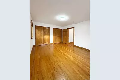 61-36 Cloverdale Blvd, Oakland Gardens, NY 11364 - Photo 30
