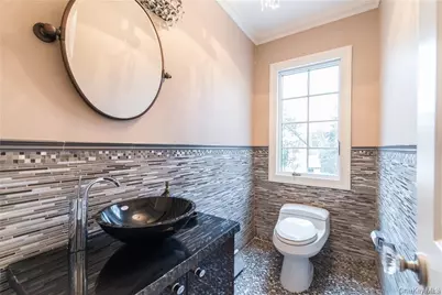 1 Elizabeth Road, New Rochelle, NY 10804 - Photo 16