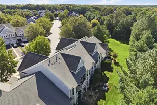 39 Symphony Dr, Lake Grove, NY 11755 - Photo 6