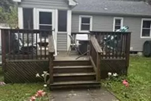 8 Canary Pl, Farmingville, NY 11738 - Photo 12