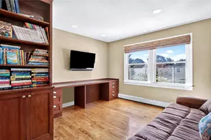 3414 Manchester Rd, Wantagh, NY 11793 - Photo 20