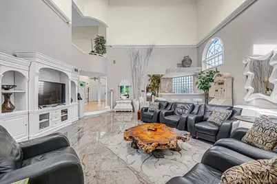 12 Gold Circle, Malverne, NY 11565 - Photo 10
