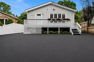 128 Walnut Rd, Kings Park, NY 11754 - Photo 2