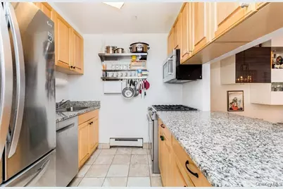3800 Blackstone Avenue #2S, Bronx, NY 10463 - Photo 2