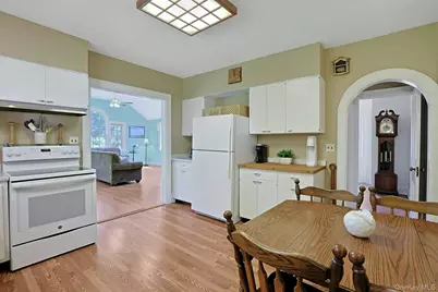 39 Orchard Drive, Ossining, NY 10562 - Photo 14