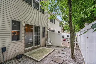 176 Merrick Road #10, Amityville, NY 11701 - Photo 6