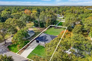 6 Dourland Rd, Medford, NY 11763 - Photo 8
