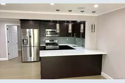 368 Balcom Avenue, Bronx, NY 10465 - Photo 4