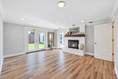 919 Park Court, Valley Stream, NY 11581 - Photo 24