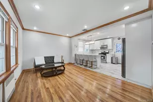 64 Dewitt St, Valley Stream, NY 11580 - Photo 2