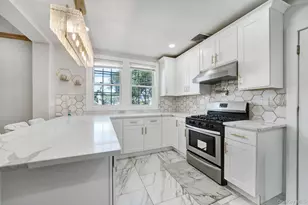 64 Dewitt St, Valley Stream, NY 11580 - Photo 8
