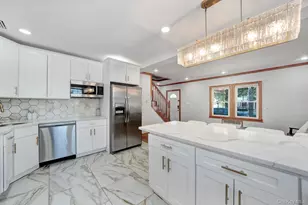 64 Dewitt St, Valley Stream, NY 11580 - Photo 12