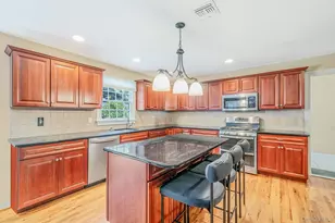 9 Franciscan Ln, Smithtown, NY 11787 - Photo 10