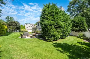 9 Franciscan Ln, Smithtown, NY 11787 - Photo 36