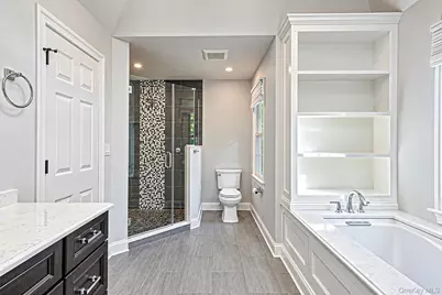 9 Franciscan Lane, Smithtown, NY 11787 - Photo 24