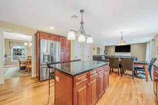 9 Franciscan Ln, Smithtown, NY 11787 - Photo 12