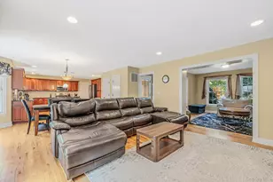 9 Franciscan Ln, Smithtown, NY 11787 - Photo 14