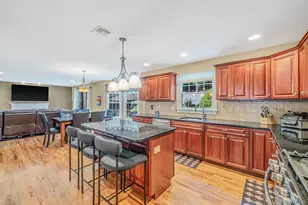 9 Franciscan Ln, Smithtown, NY 11787 - Photo 8