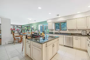 4 Kroft Ct, Huntington, NY 11743 - Photo 16