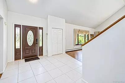 4 Kroft Court, Huntington, NY 11743 - Photo 4