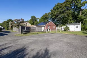 455 Montauk Hwy, Eastport, NY 11941 - Photo 20
