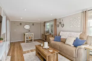 455 Montauk Hwy, Eastport, NY 11941 - Photo 4