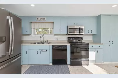 455 Montauk Highway, Eastport, NY 11941 - Photo 10