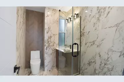 2424 Esplanade Avenue, Bronx, NY 10469 - Photo 24
