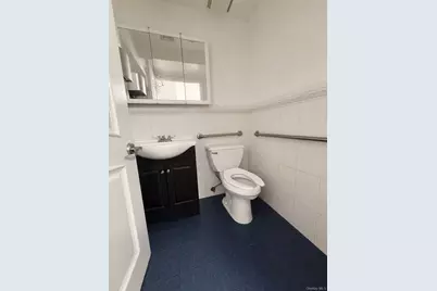 41-32 75th St Street #CF, Elmhurst, NY 11373 - Photo 8