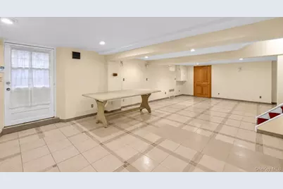 4304 149th Street, Flushing, NY 11355 - Photo 18