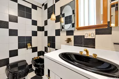 4304 149th Street, Flushing, NY 11355 - Photo 26