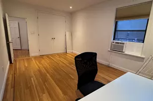 4220 Kissena Blvd Apt D2, Flushing, NY 11355 - Photo 4