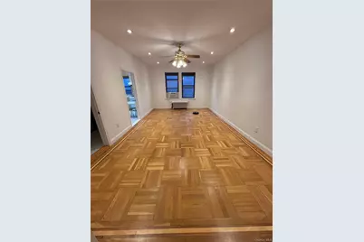 4220 Kissena Blvd  Apt D2, Flushing, NY 11355 - Photo 12