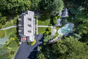 209 Beechmont Dr, New Rochelle, NY 10804 - Photo 2