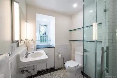 209 Beechmont Drive, New Rochelle, NY 10804 - Photo 24