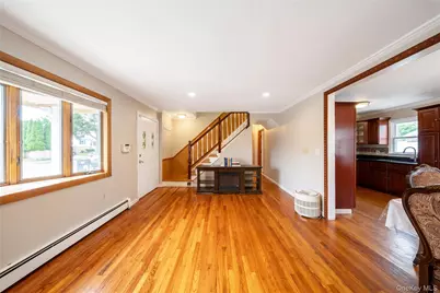 234 Nevada Street, Hicksville, NY 11801 - Photo 4