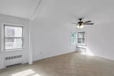 147 Broadway, West Hempstead, NY 11552 - Photo 8