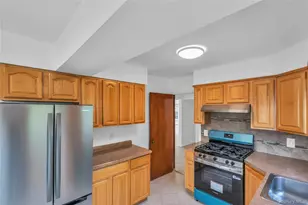 147 Broadway, West Hempstead, NY 11552 - Photo 12