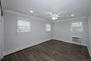 39 Elliot Pl, Smithtown, NY 11787 - Photo 6