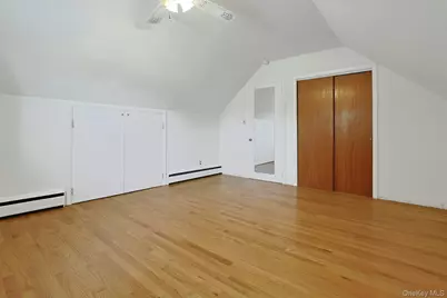 21 Elm Street E, Valhalla, NY 10595 - Photo 24