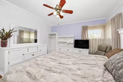 64 Frank Street, Lindenhurst, NY 11757 - Photo 20