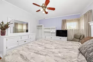 64 Frank St, Lindenhurst, NY 11757 - Photo 20