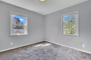 6 Manchester St, Westbury, NY 11590 - Photo 22