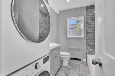 6 Manchester Street, Westbury, NY 11590 - Photo 24
