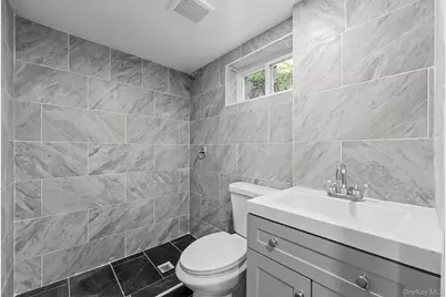 22018 91st Road, Queens Village, NY 11428 - Photo 10
