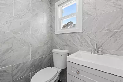 22018 91st Road, Queens Village, NY 11428 - Photo 4